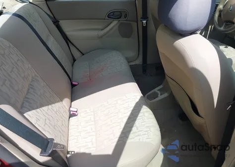 2005 Ford Focus Zx4 z USA, uszkodzony, nr VIN 1FAFP34N45W185564